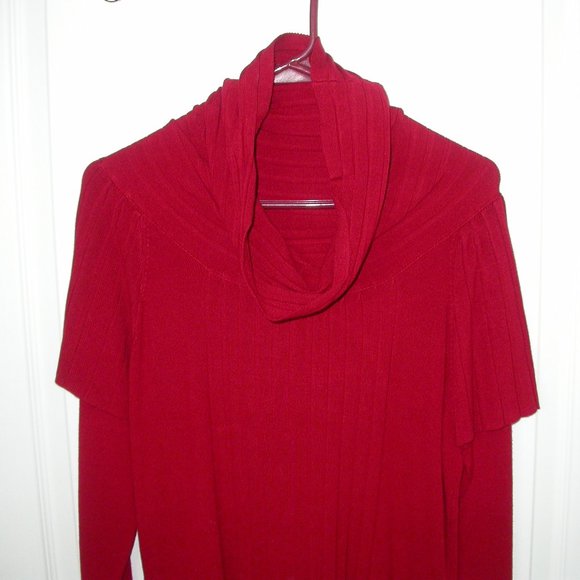 Red Knit Cowl Neck Tunic - Picture 3 of 13